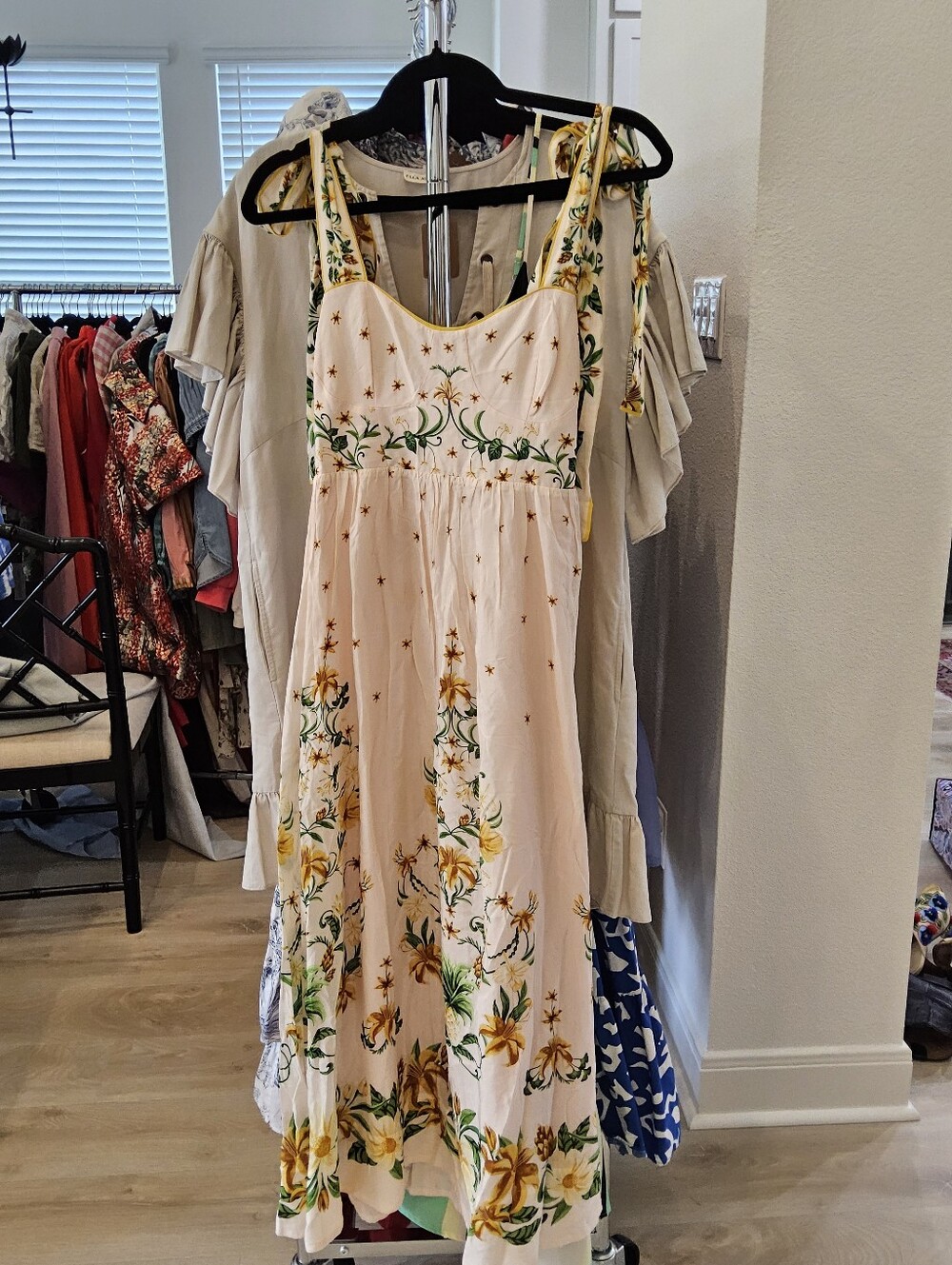 FARM RIO Dress || XS - Picture 3 of 3